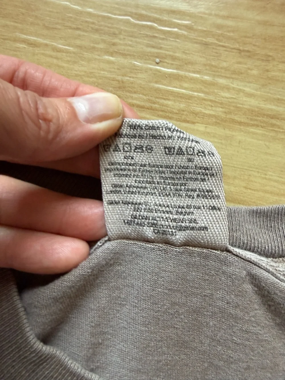 Comfort Colors “There’s a Skelly in My Belly” T-Shirt Large Halloween Maternity - Picture 4 of 5